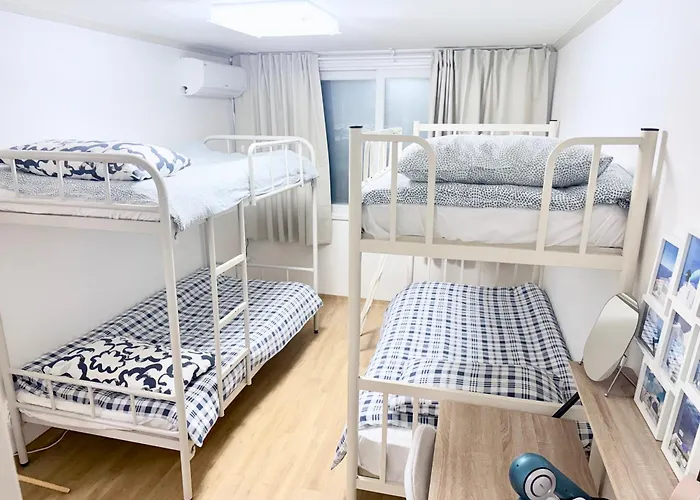 Villa 3 Bedrooms Family With 2 Bathrooms And Washer, Dryer *