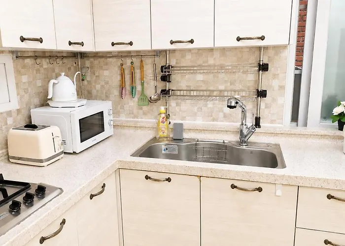 3 Bedrooms Family With 2 Bathrooms And Washer, Dryer Villa