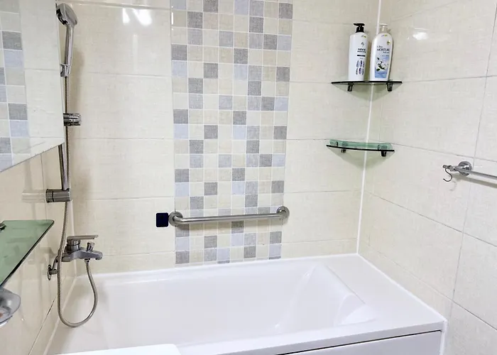 Villa 3 Bedrooms Family With 2 Bathrooms And Washer, Dryer