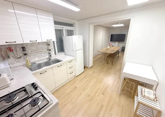 3 Bedrooms Family With 2 Bathrooms And Washer, Dryer Villa Seúl